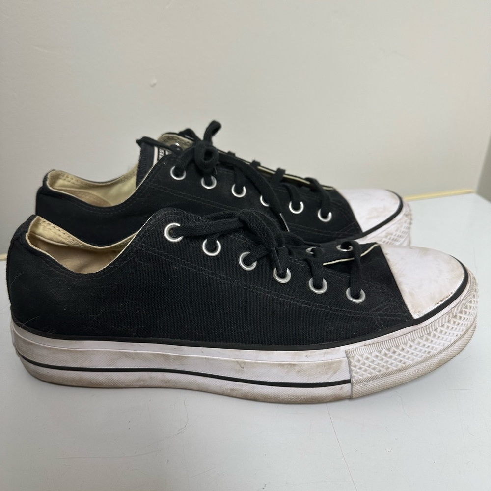 Converse Chuck Taylor All Star Lift Low Top Black Sneakers
